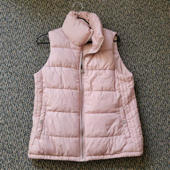 Old Navy Women's Rose Pink Puffer Vest Size Medium - Picture 1 of 8